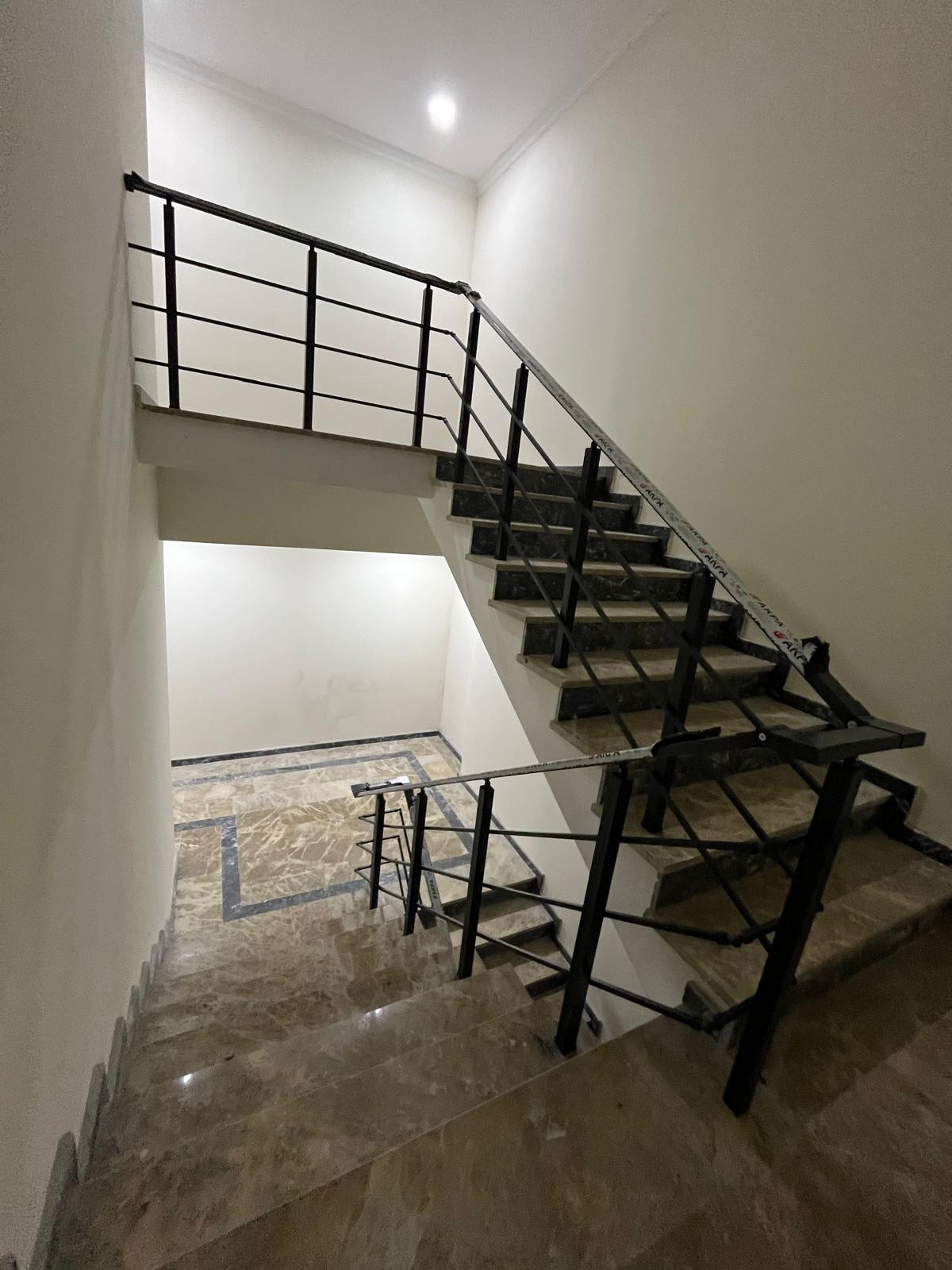 Aliminyum küpeşte merdiven ve fransız 10